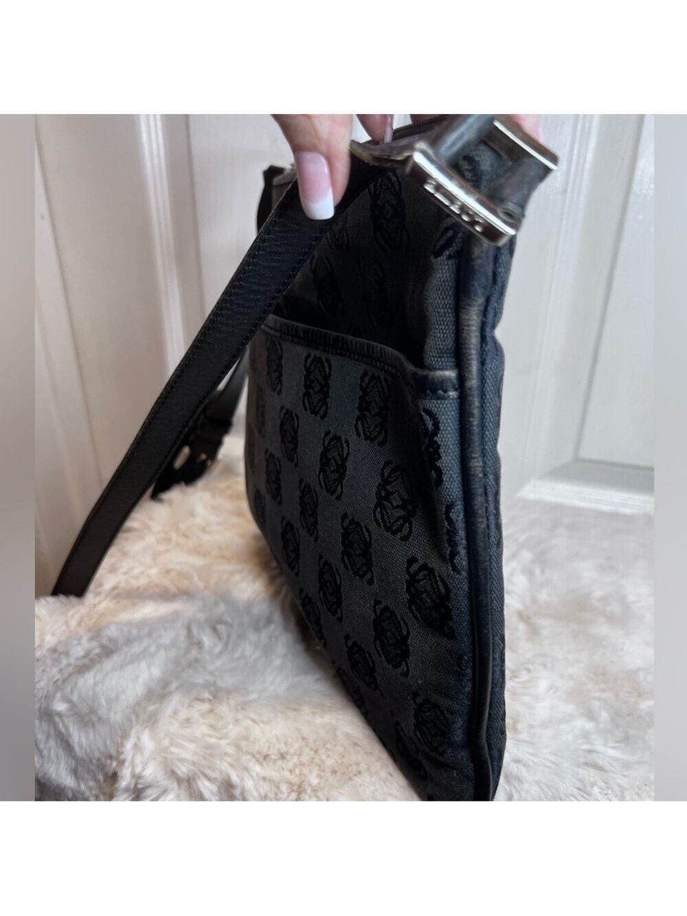 LOEWE ANAGRAM CROSSBODY BLACK/GREY BAG - Picture 6 of 15